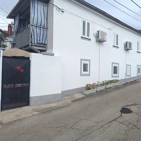 In Family House Linda Apartman *