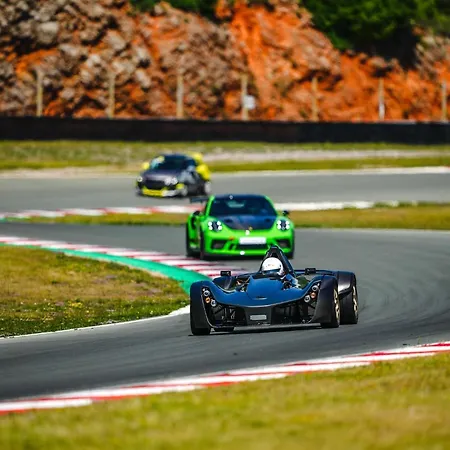 Apartman In Family House Linda Čavle