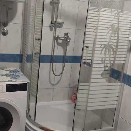 In Family House Linda Daire *