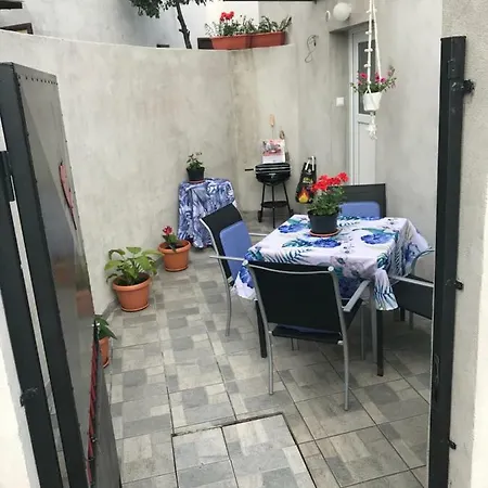 In Family House Linda Apartman *