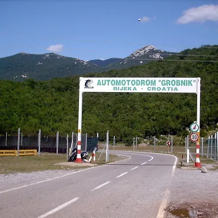 In Family House Linda Apartman *