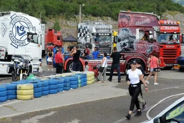 In Family House Linda Appartement